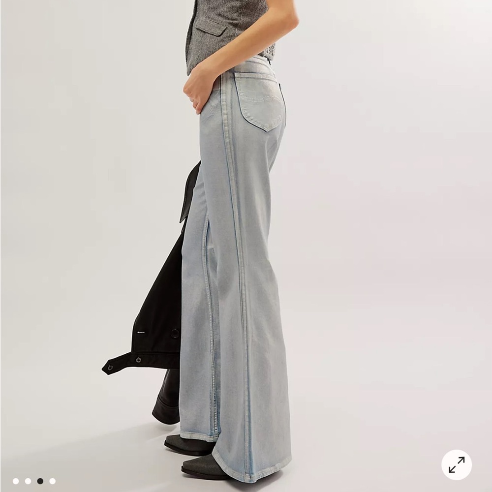 LEE High-Rise Metallic Flare Jeans 28 - Picture 4 of 15